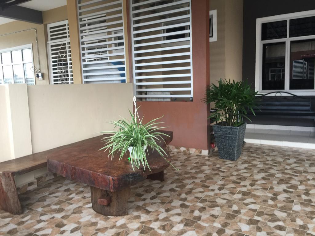 Ana Guest House Jalan Airport Куантан Екстер'єр фото