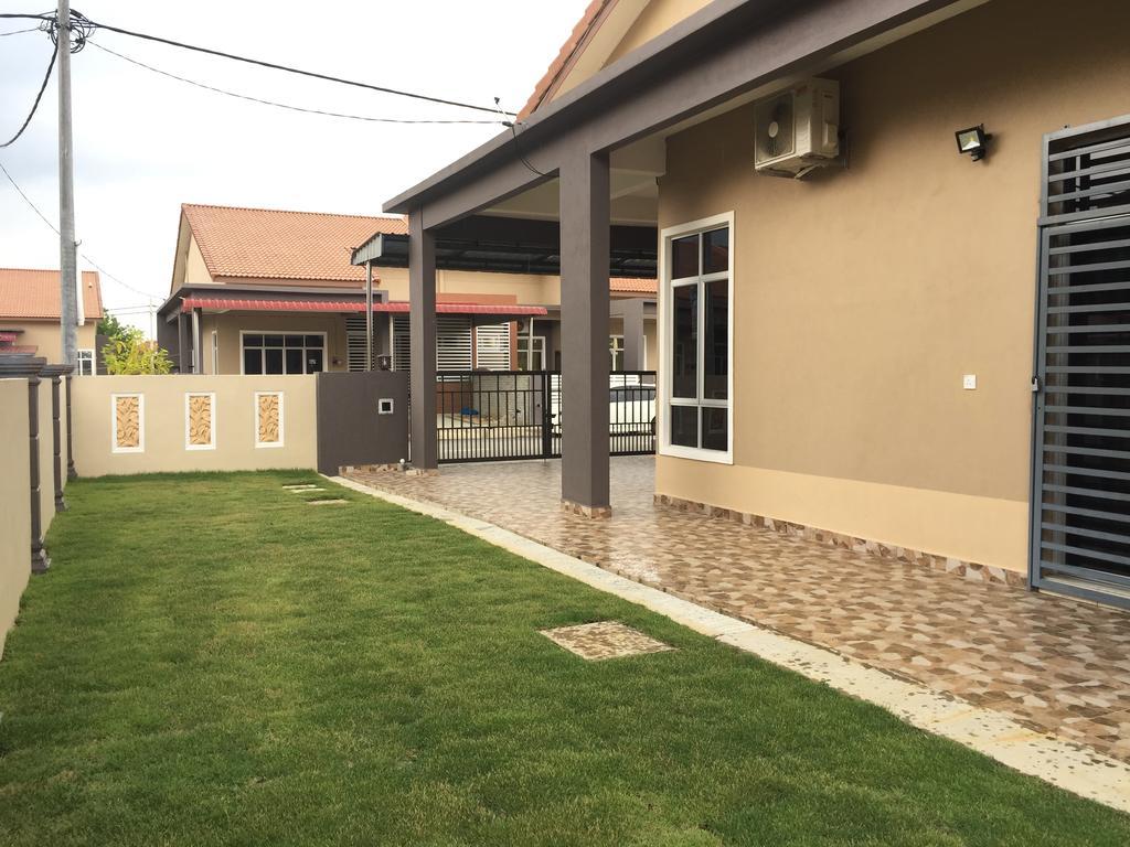 Ana Guest House Jalan Airport Куантан Екстер'єр фото